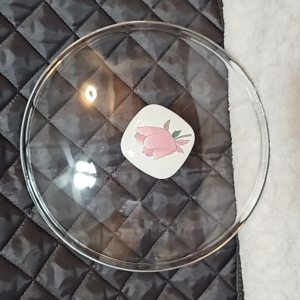 Mikasa Silk Flowers 'Fire & Ice" Casserole Dish with Matching Lid. EUC. - Picture 5 of 10